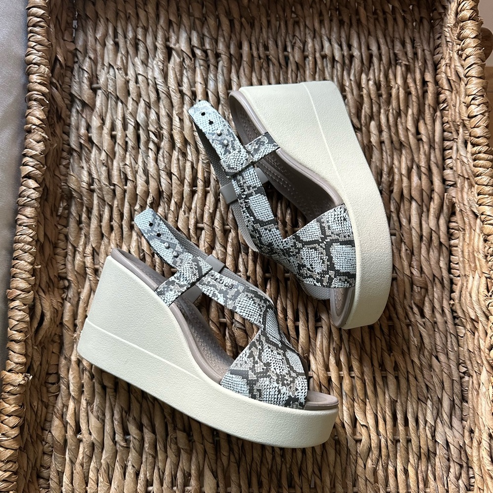 CROCS Snakeskin Wedge Sandals - Cream and Gray